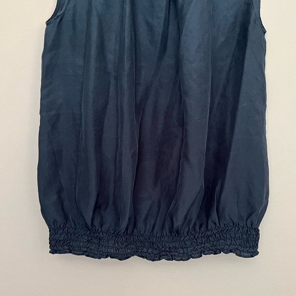 {Lafayette 148} High Neck Sleeveless Silk Blouse in Black - Womens XS - Picture 3 of 9